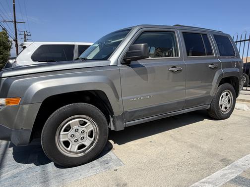 Gray 2013 Jeep Patriot Sport