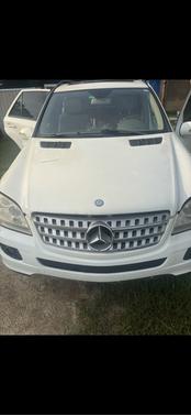 White 2007 Mercedes-Benz M-Class ML500 4MATIC