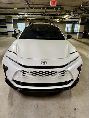 2025 Toyota Crown Signia Limited