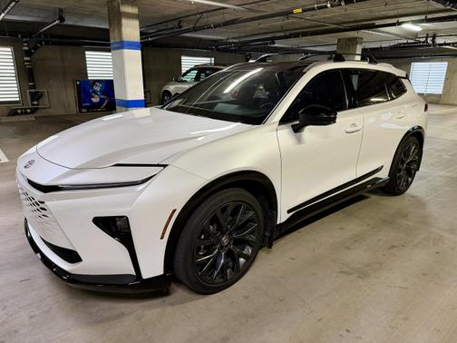 2025 Toyota Crown Signia Limited