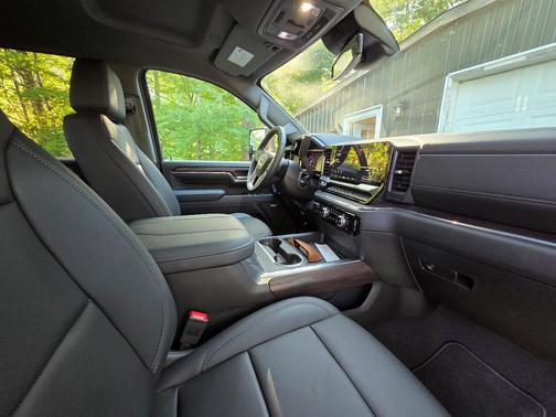 Silver 2024 GMC Sierra 2500 SLT