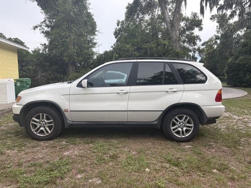 2002 BMW X5 3.0i