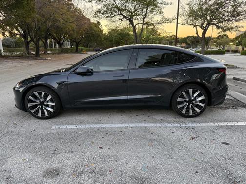 2026 Tesla Model 3 Premium RWD