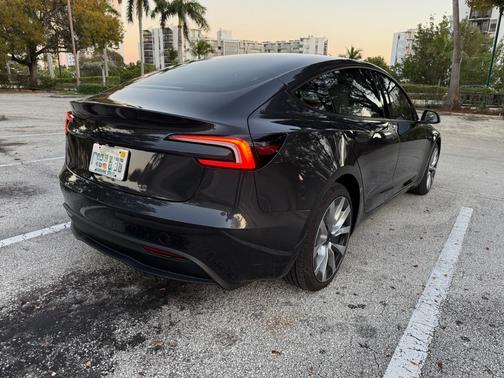 2026 Tesla Model 3 Premium RWD