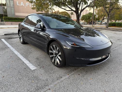 2026 Tesla Model 3 Premium RWD