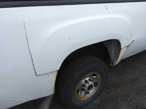 White 2007 GMC Sierra 2500 Work Truck