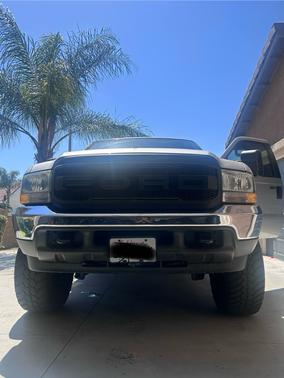 2004 Ford Excursion XLS