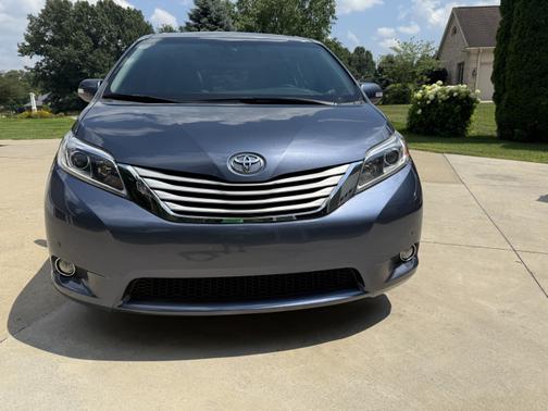 2016 Toyota Sienna Limited Premium