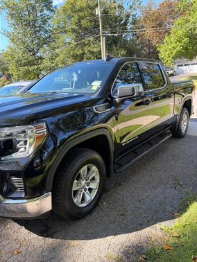 Black 2020 GMC Sierra 1500 SLE