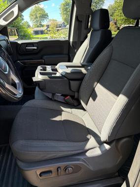 Black 2020 GMC Sierra 1500 SLE