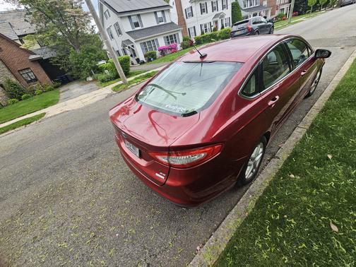 2013 Ford Fusion SE