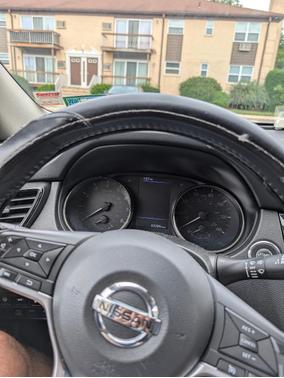 White 2020 Nissan Rogue SV