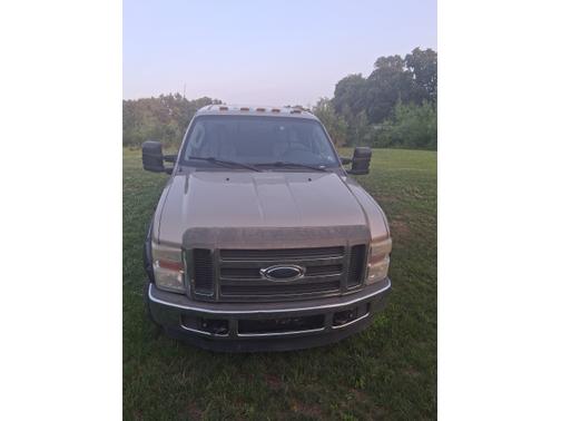 Beige 2008 Ford F-350 XLT Crew Cab Super Duty