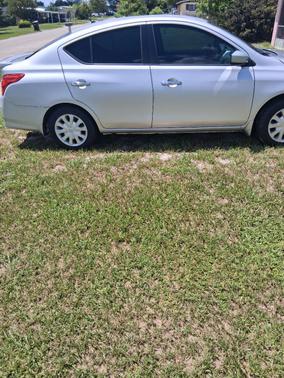 Silver 2019 Nissan Versa 1.6 SV