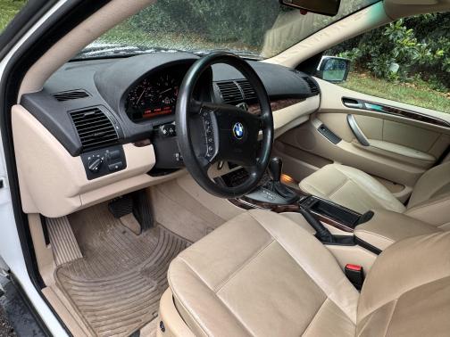 2005 BMW X5 3.0i