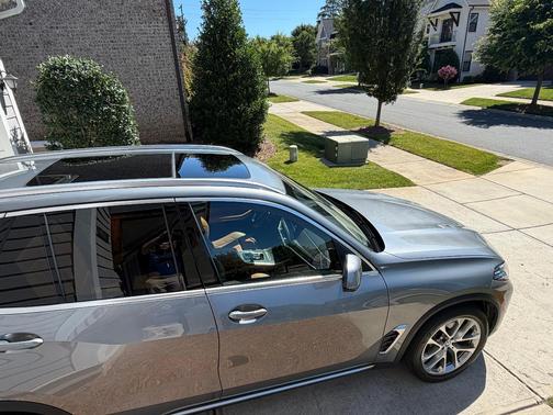 Gray 2024 BMW X5 xDrive40i