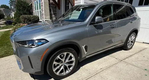 Gray 2024 BMW X5 xDrive40i
