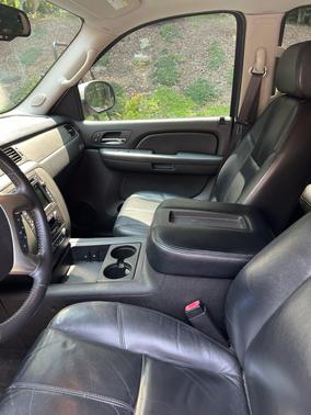 Beige 2007 Chevrolet Tahoe LT