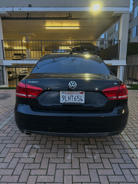 Black 2012 Volkswagen Passat 2.5 SE