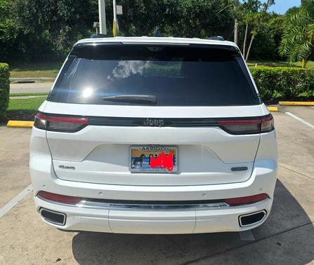 White 2023 Jeep Grand Cherokee Overland