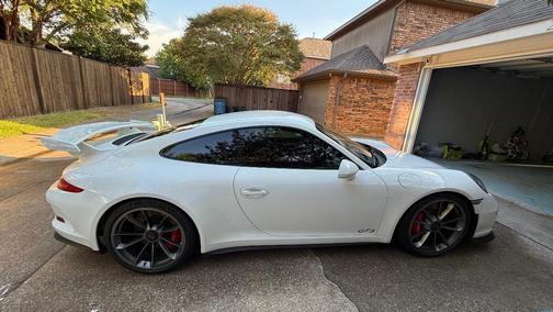 White 2015 Porsche 911 911 GT3