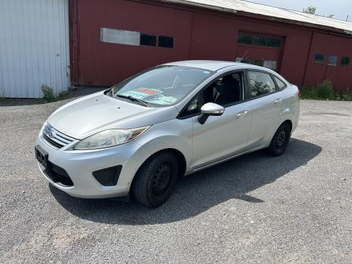 2013 Ford Fiesta SE