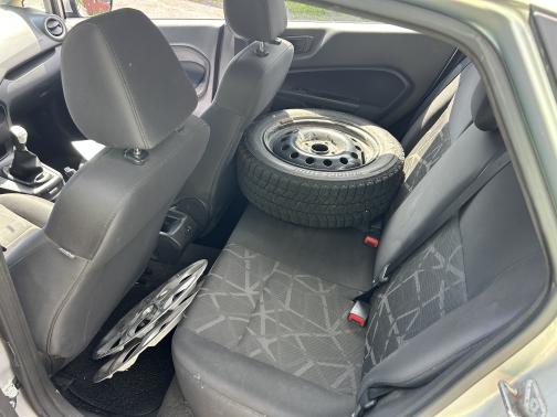 2013 Ford Fiesta SE