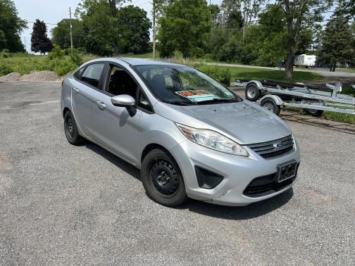 2013 Ford Fiesta SE