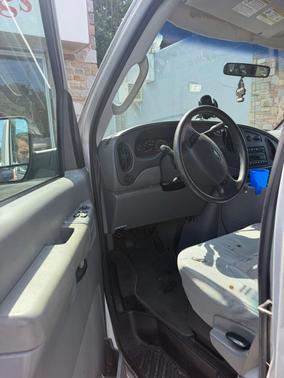 Silver 2006 Ford E350 Super Duty XL Extended Wagon