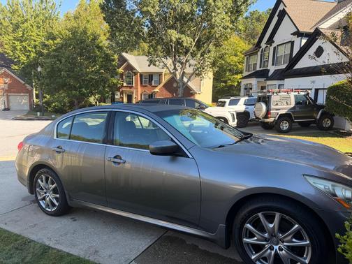 Silver 2013 INFINITI G37 x