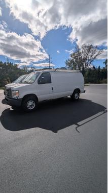2013 Ford E350 Super Duty Cargo