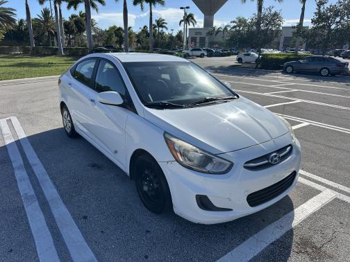 2016 Hyundai Accent SE
