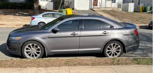 2013 Ford Taurus Limited