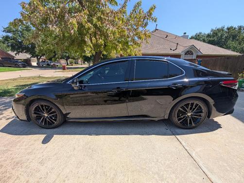 Black 2022 Toyota Camry XSE