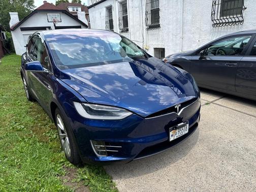 2019 Tesla Model X Long Range