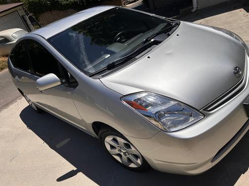 Silver 2005 Toyota Prius Base
