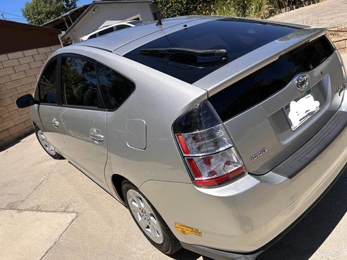 Silver 2005 Toyota Prius Base