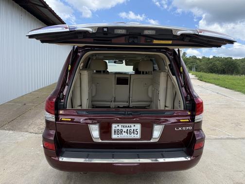 2014 Lexus LX 570 Base