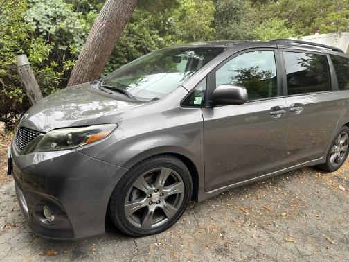 2017 Toyota Sienna SE Premium