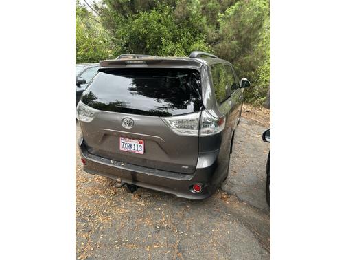 2017 Toyota Sienna SE Premium