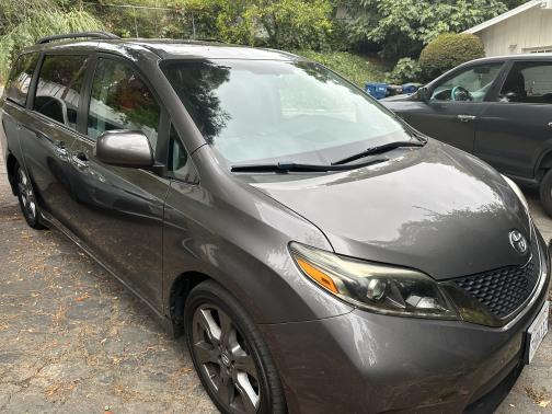 2017 Toyota Sienna SE Premium