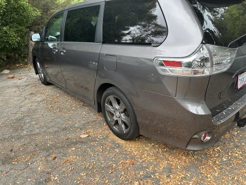 2017 Toyota Sienna SE Premium