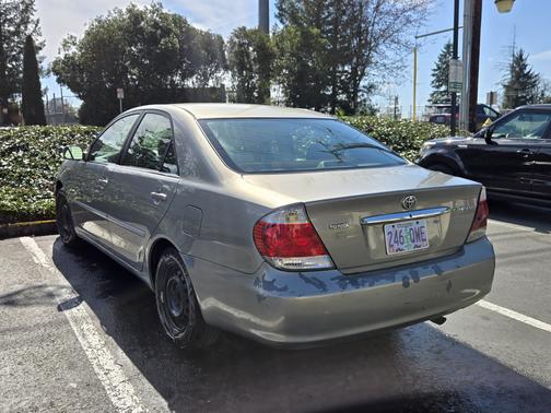 2006 Toyota Camry LE