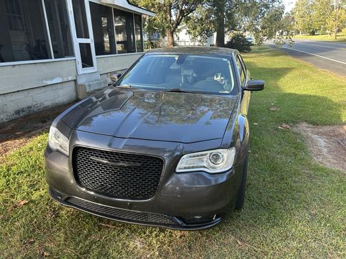 Gray 2018 Chrysler 300 Touring