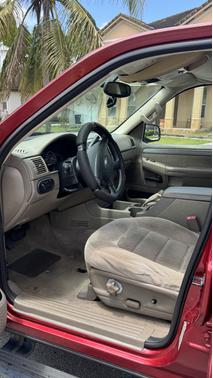 2004 Ford Explorer XLT Sport
