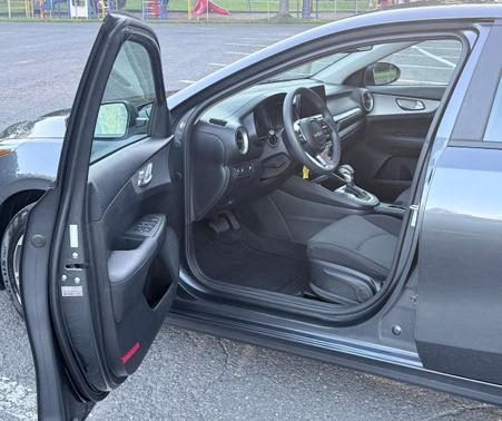 Gray 2023 Kia Forte LXS