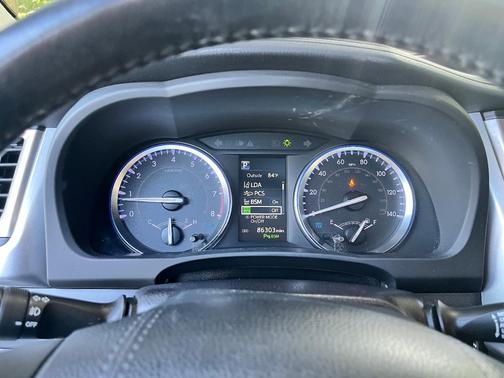 Black 2019 Toyota Highlander Limited Platinum