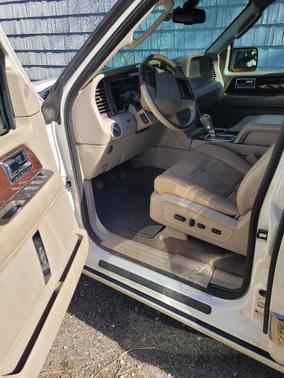 2014 Lincoln Navigator L
