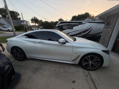 White 2019 INFINITI Q60 3.0t LUXE