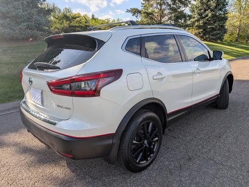 White 2020 Nissan Rogue Sport SV